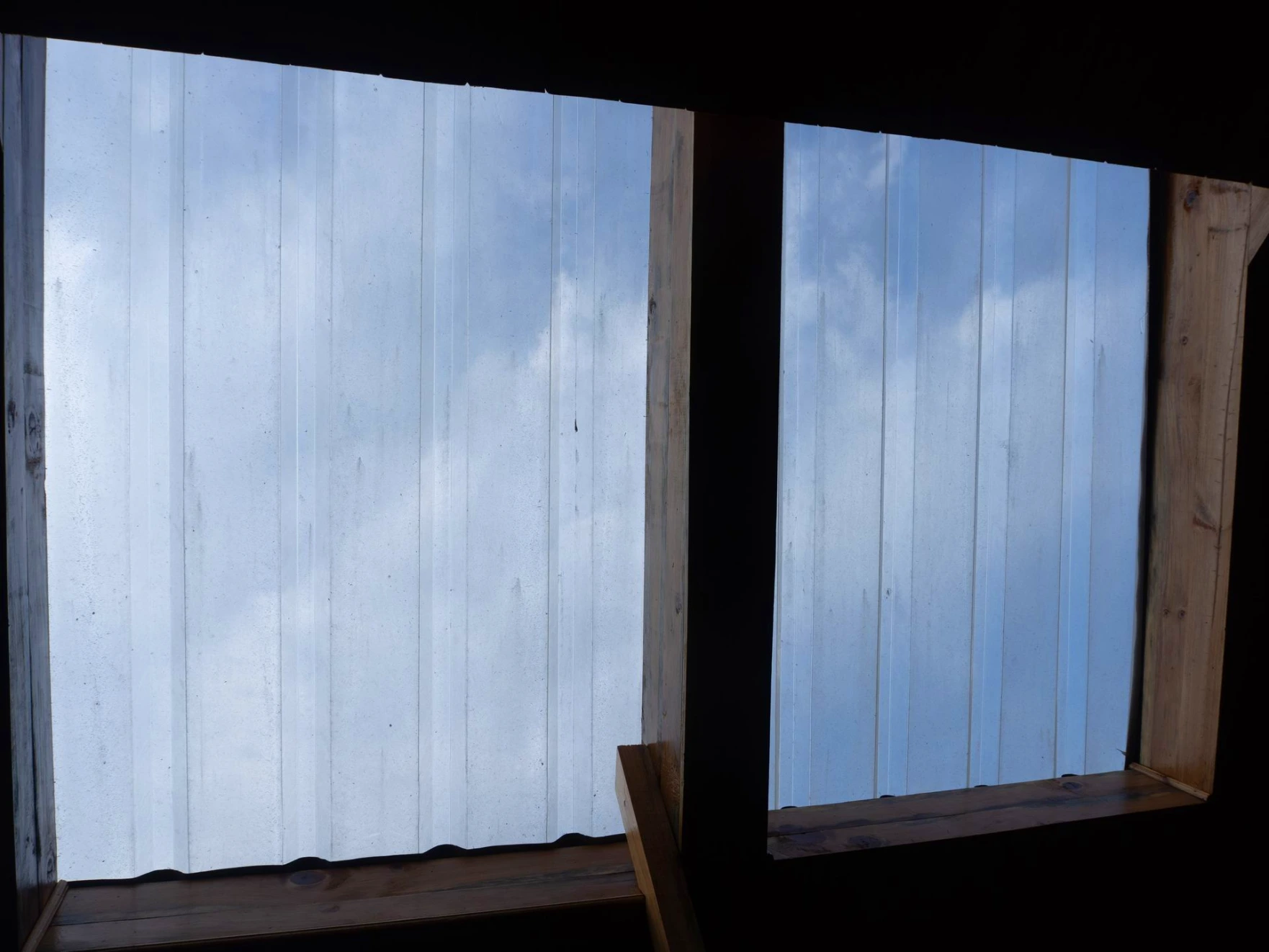 Balcony view surrounded by nature at The River Haven Homestay, Tirthan Valley